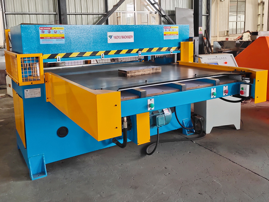 全自動(dòng)精密四柱裁斷機(jī)案例