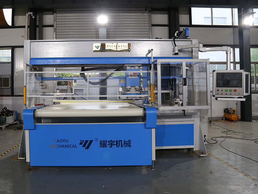 全自動CAD排版刀庫裁斷機案例