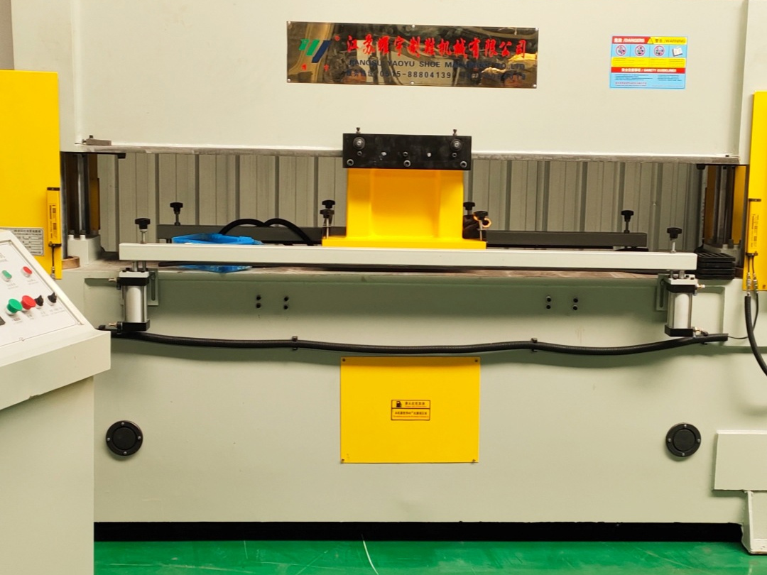 自動送料移動頭裁斷機(jī)案例